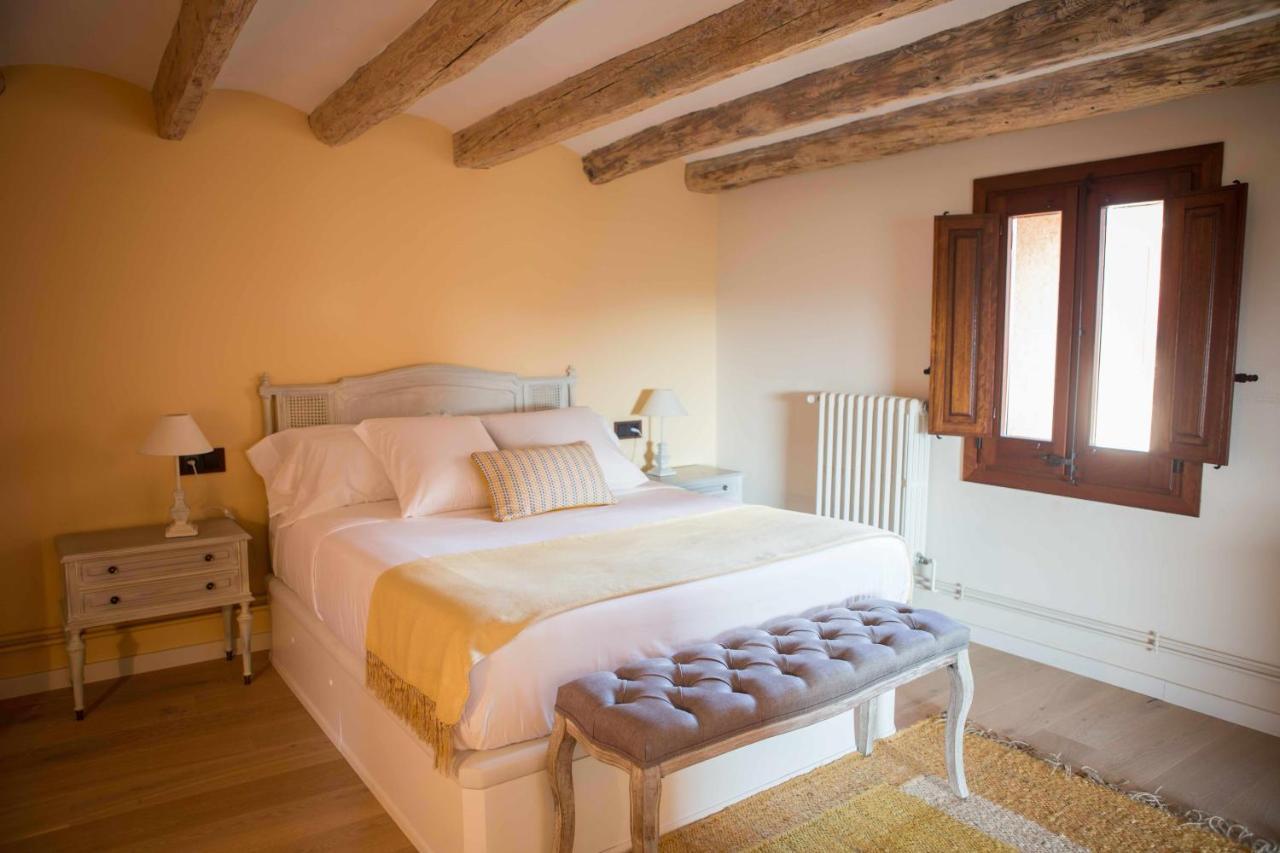 Casa Rural Masia Les Apieres El Pla de Manlleu Exteriér fotografie