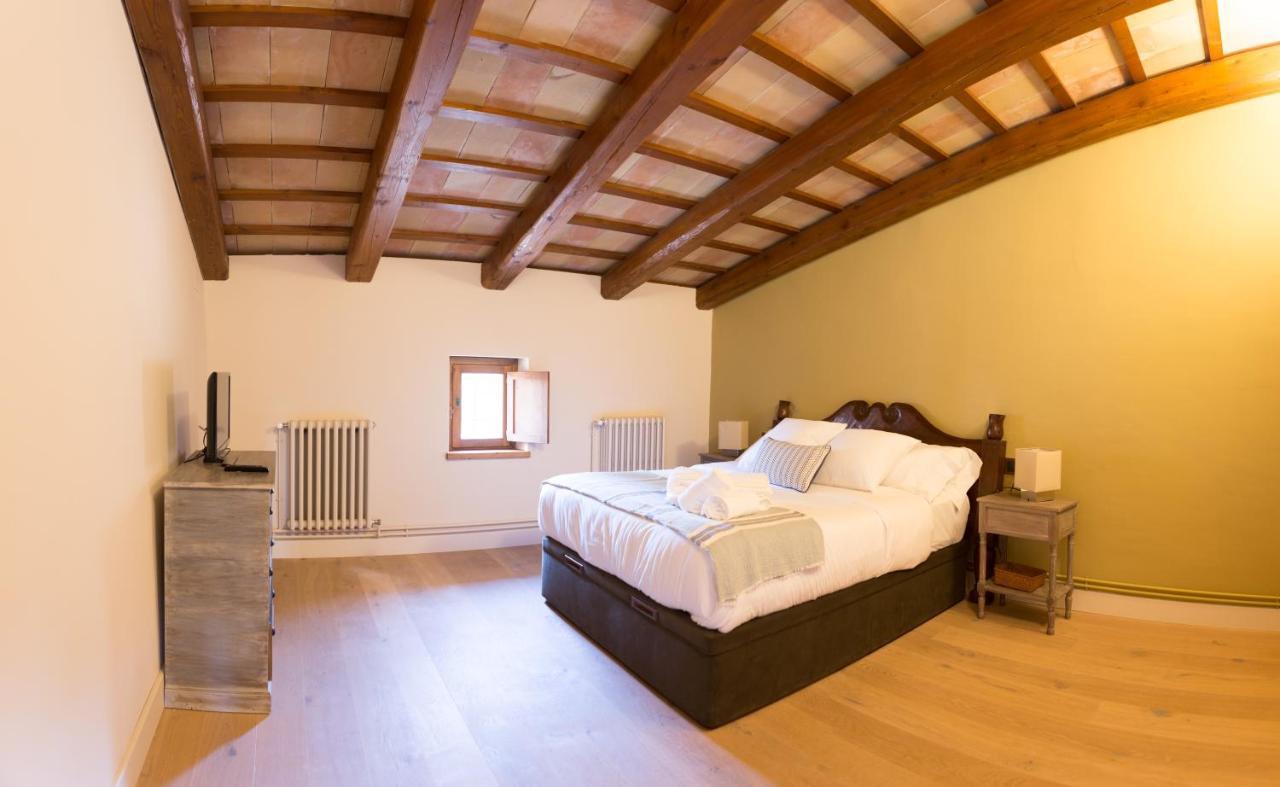 Casa Rural Masia Les Apieres El Pla de Manlleu Exteriér fotografie